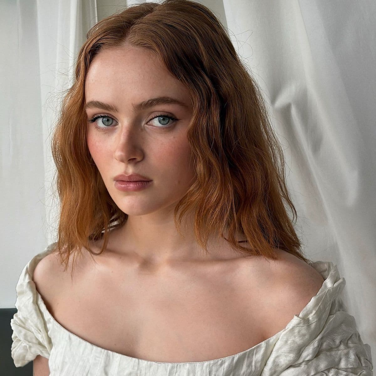 Experts and Editors Agree: These Are the Best Brown Eye Shadows to Make Blue Eyes Pop