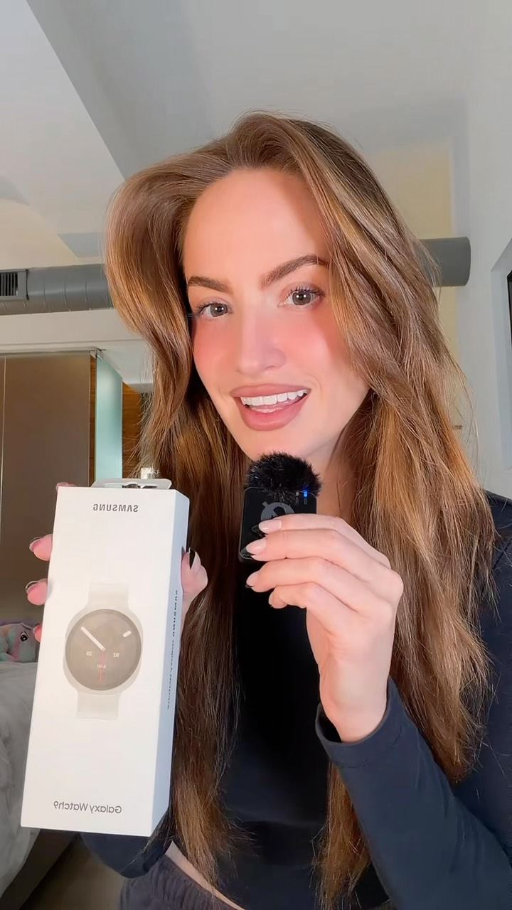 You guys wanted an unboxing of the new @samsungus Galaxy Watch9 and I wanted to try out the Remote Camera Controller fea...
